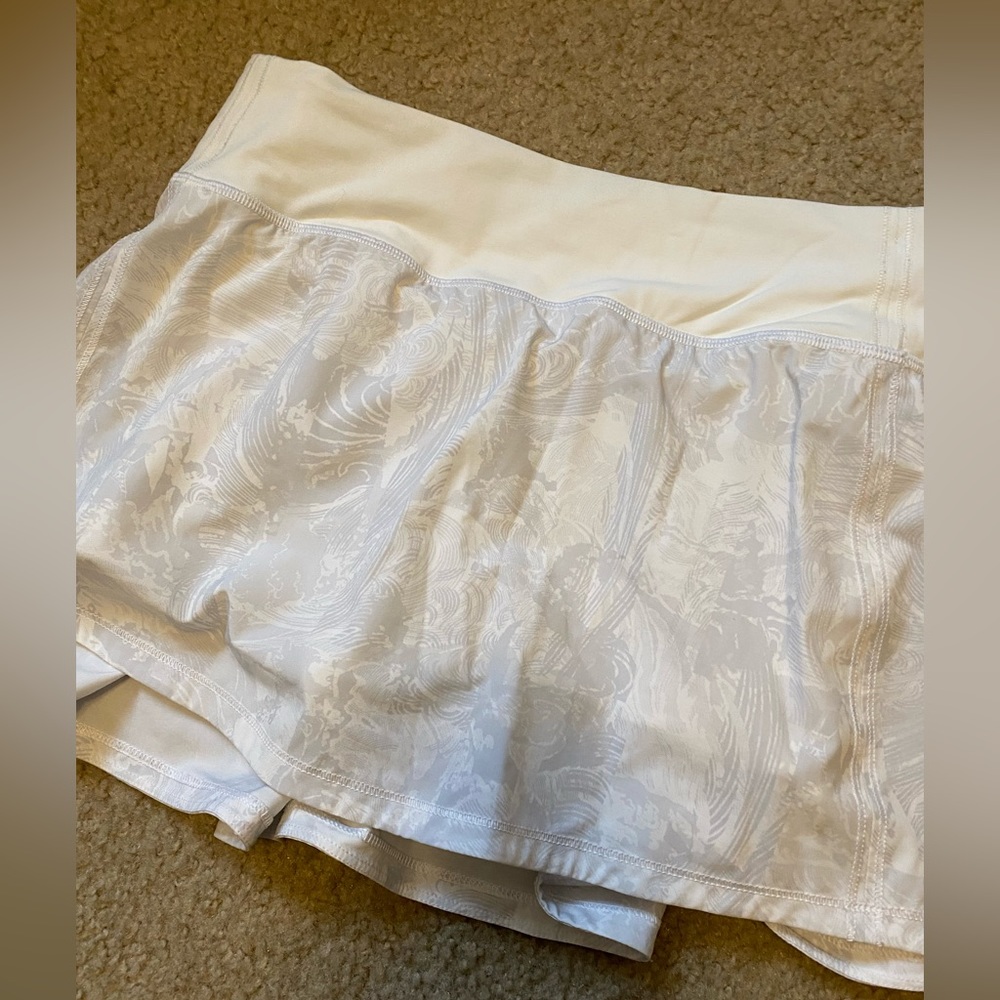White and gray Lululemon skort